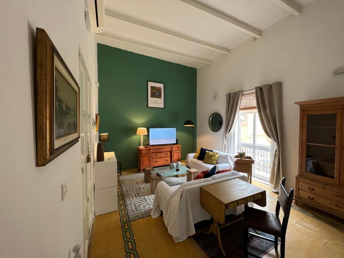Balluta 2 B/r Apartment Sliema